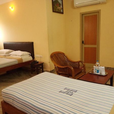Hotel Victoriyah Thanjavur Luaran gambar