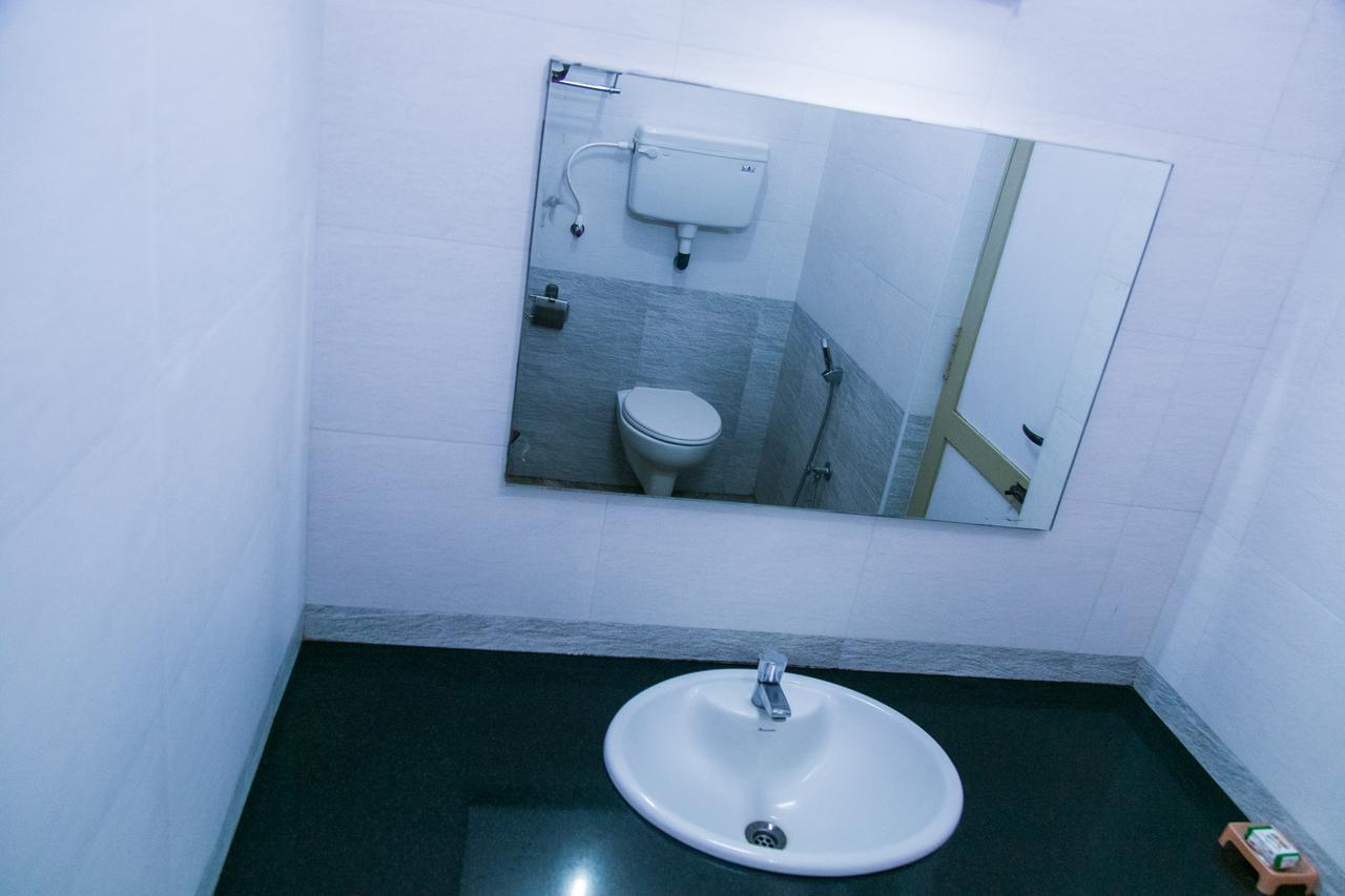 Hotel Victoriyah Thanjavur Luaran gambar