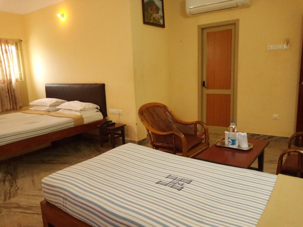 Hotel Victoriyah Thanjavur Luaran gambar