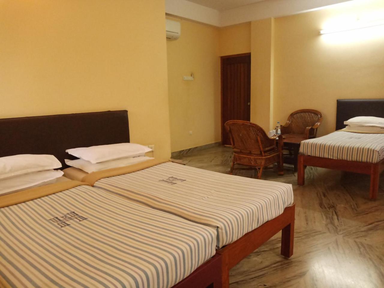 Hotel Victoriyah Thanjavur Luaran gambar